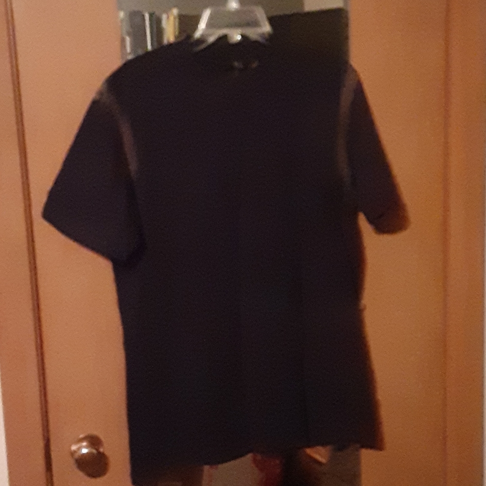 T-shirt ~ Sz M
